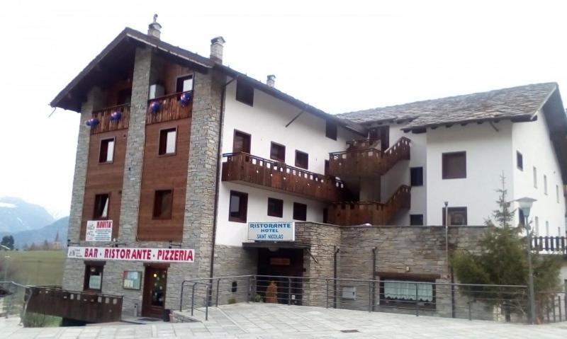 Hotel & Restaurant Saint Nicolas Gran Paradiso Exterior photo