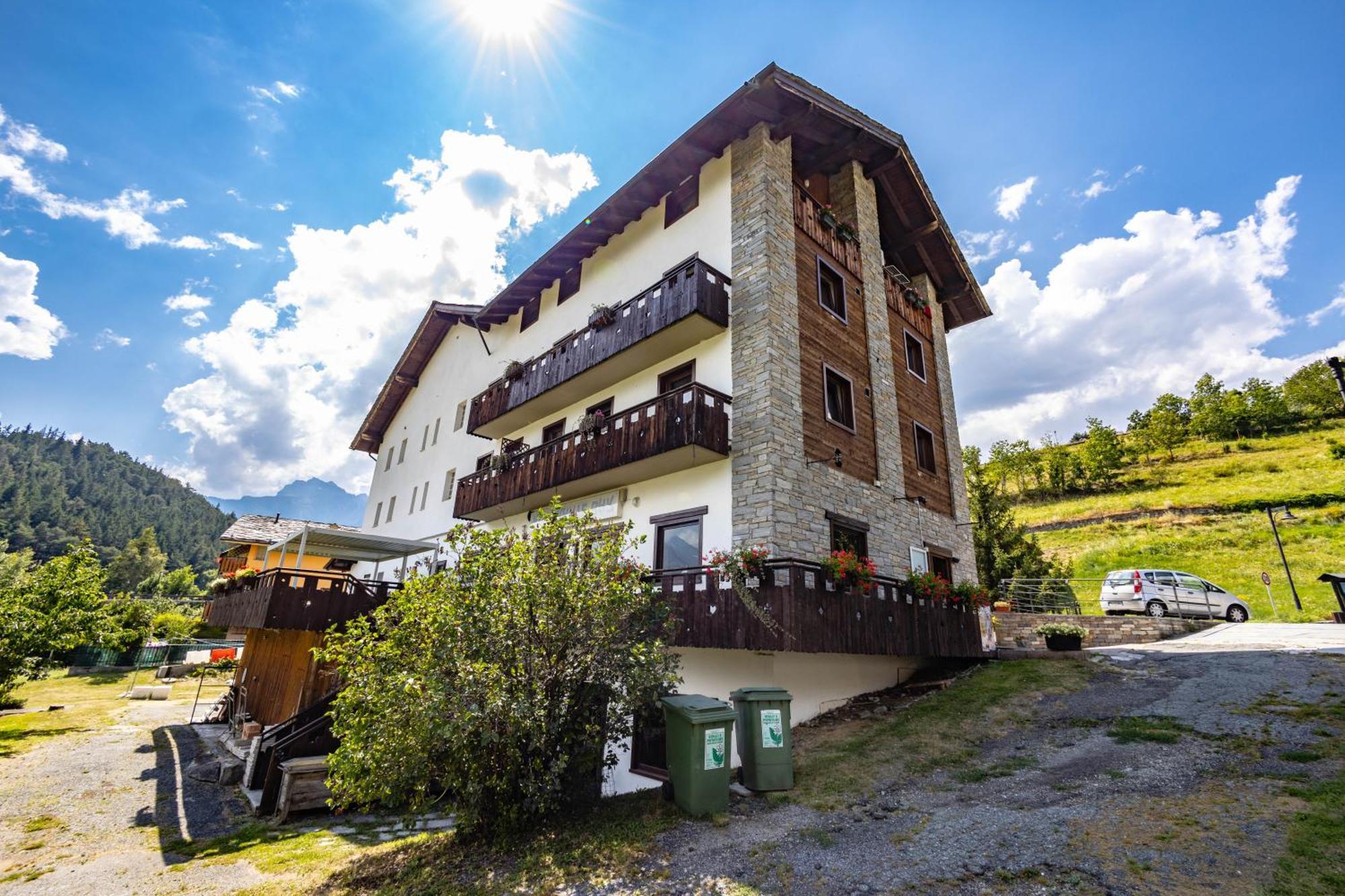 Hotel & Restaurant Saint Nicolas Gran Paradiso Exterior photo